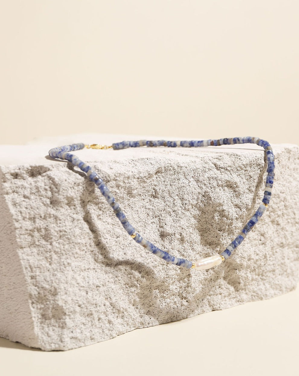 SLOANE NECKLANCE